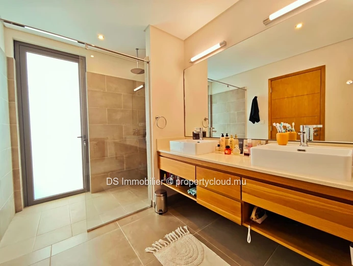 À Vendre – Villa De Plain-Pied Meublée - Résidence Sécurisée À Grand Baie
