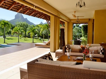 4 Bedroom Villa