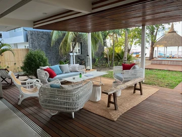 6 Bedroom Villa