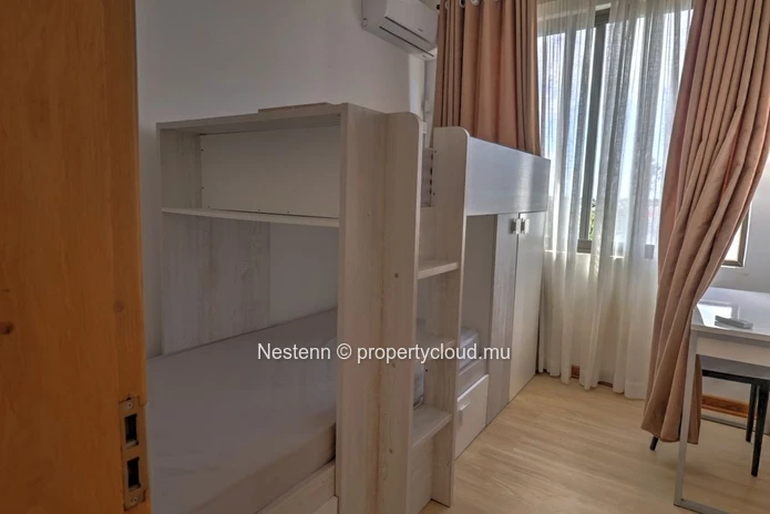 Modern 3-bedroom apartment with balcony