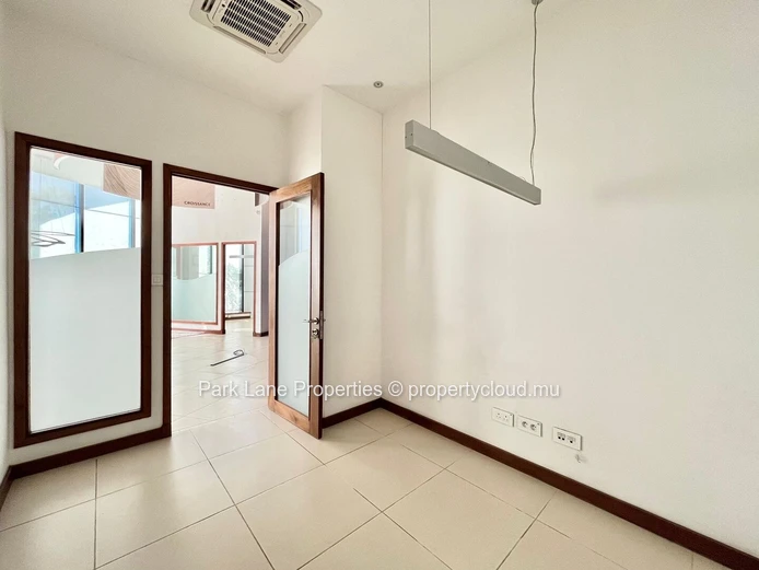 Ground Floor Office Space for Rent in Ebene | Prime Commercial Space with Exceptional Visibility