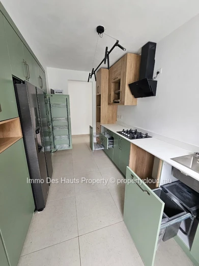 5 Bedroom Duplex semi furnished for sale Floréal 
