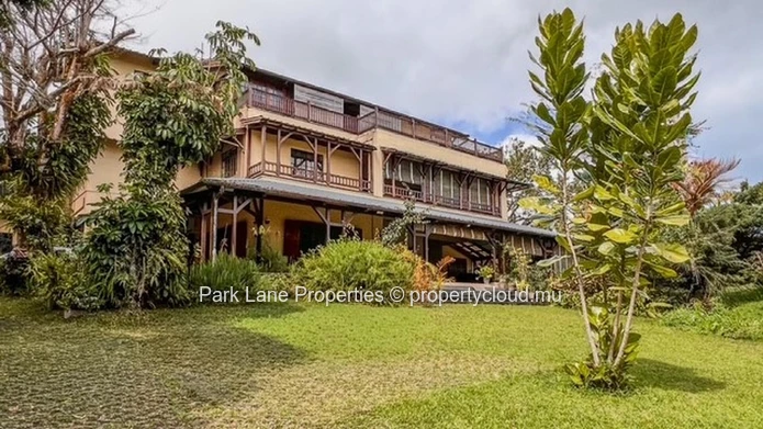Exceptional Property in Floréal – Elegance, Space and Versatility