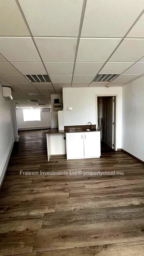 Office to Rent – Grand Baie Business Park | 117 m² | Available Now
