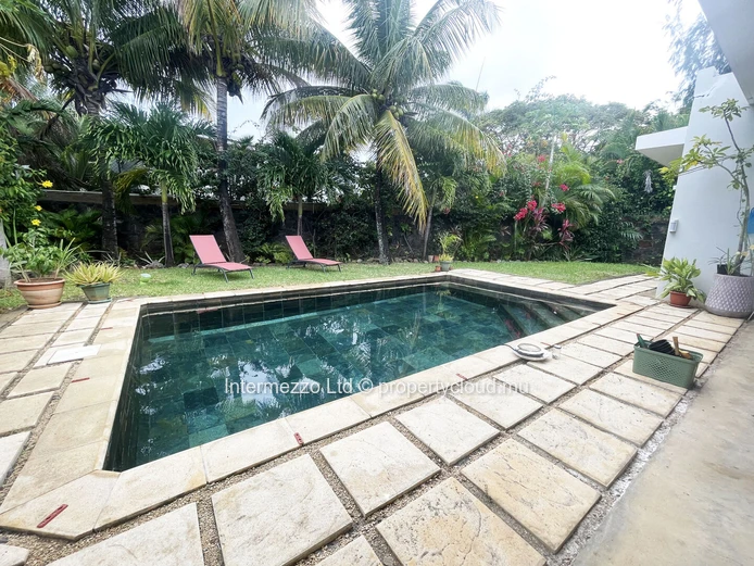 Villa à louer Bain Boeuf – 3 chambres en suite, piscine privée, charges comprises | Grand Baie, Maurice
