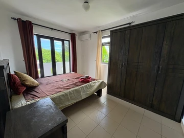 Elegant house with Rooftop Terrace for Rent in La Preneuse