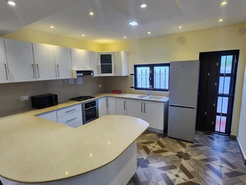 4 Bedroom Villa
