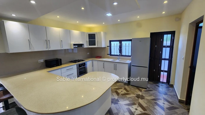 4-Bedroom Furnished Villa with Private Pool in Calodyne