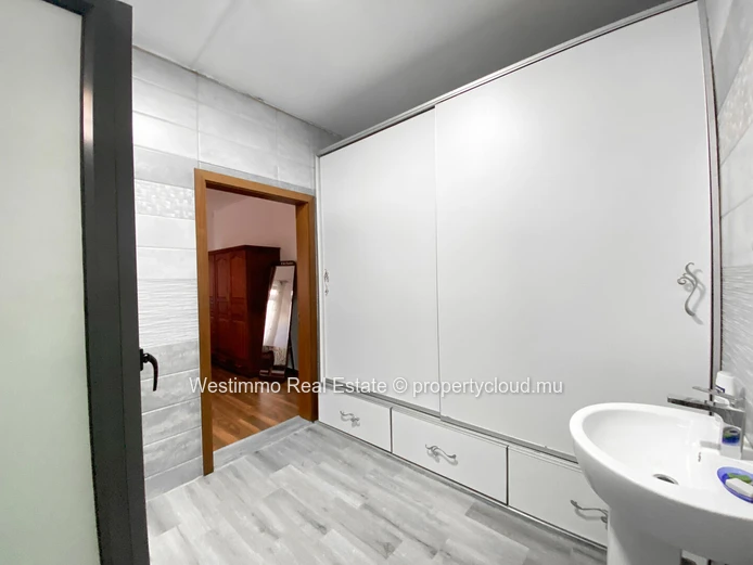 Appartement rez-de-chaussée 3 chambres situé à Grand baie