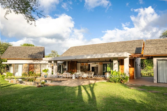Là où la nature rencontre le luxe : votre villa au Domaine de Palmyre