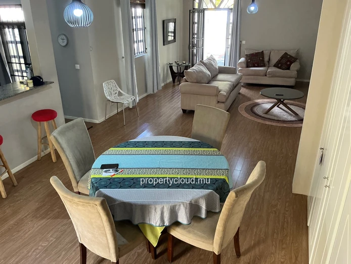 FOR RENT in Pereybere, 3-bedroom house with swimming pool, in a secure residence
