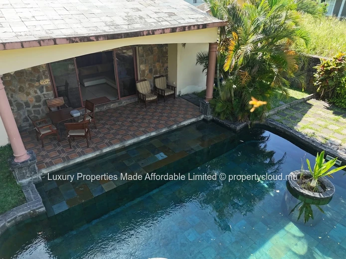Villa La Gaulette 3 Bedrooms Mur13. 9Million