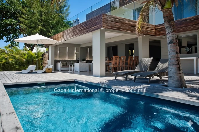 Modern Beachfront Villa for Short-Term Rent in Pereybere