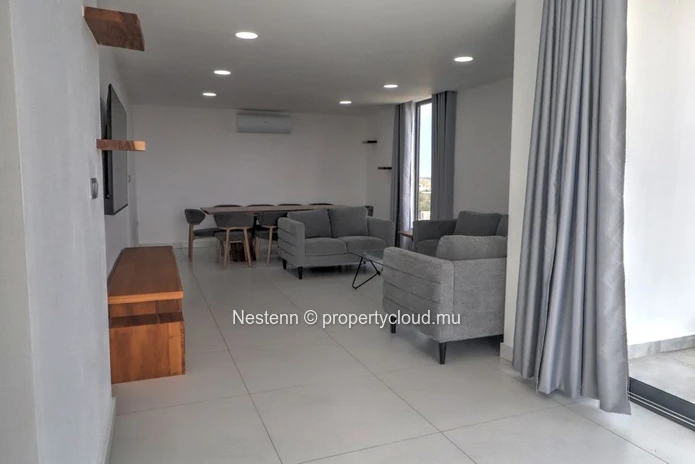 Elegant Penthouse – 3 En-suite Bedrooms