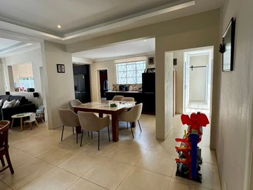 4 Bedroom Villa