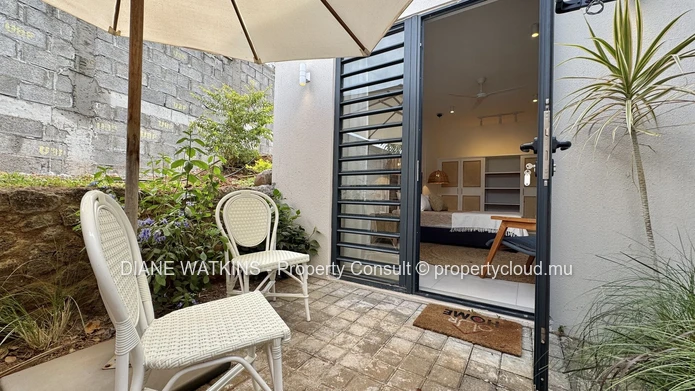 Contemporary 60 m² Studio for Rent in Petite Rivière Noire (Utilities Included: Water, Electricity, WiFi)