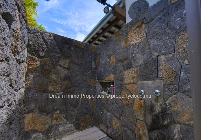 Splendid 3-Bedroom Villa Close To The Beach In Grand Baie – Mauritius