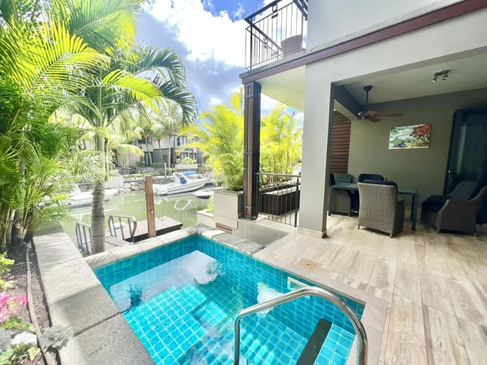 RIVIERE NOIRE - Duplex élégant sur la marina - 3 chambres