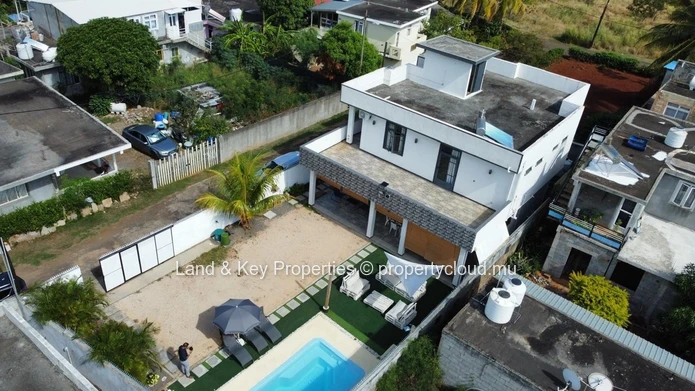 4-Bedroom Villa with Swimming Pool | Morc Mahadoo, Baie du Tombeau