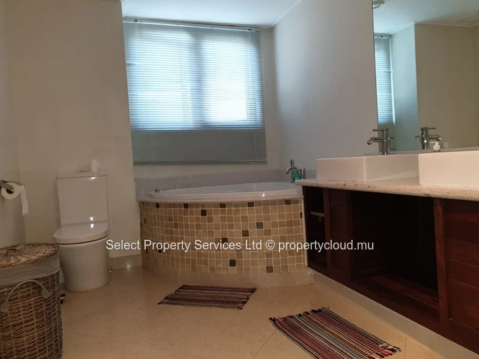 For Sale, Rare Opportunity Apartment with View , garden and Dip Pool at Plantation Marguery