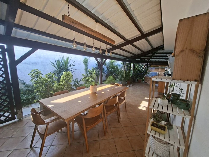 À Vendre – Charmante Villa de 220 m² à Calodyne