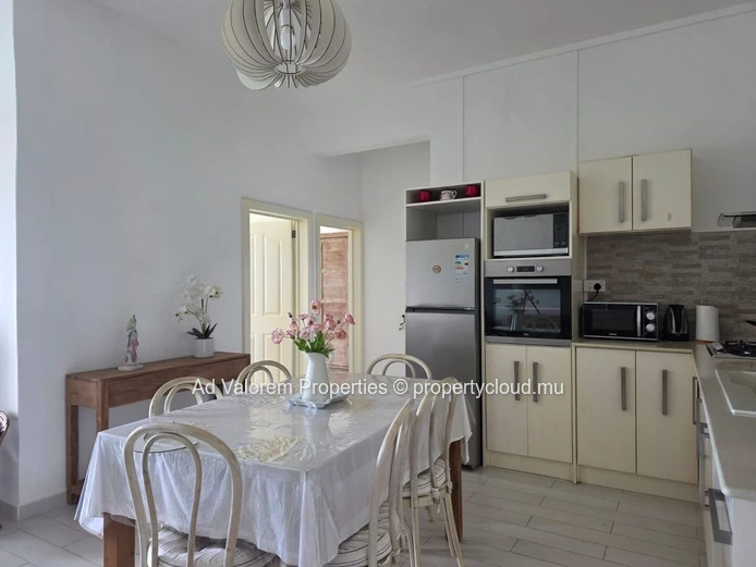 À VENDRE : Superbe appartement de 2 chambres à Kensington Heights, Quatre Bornes! (Mandat exclusif)