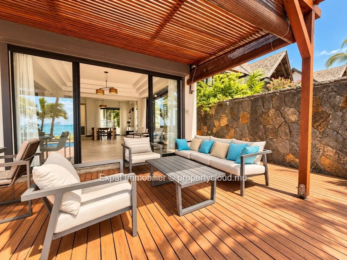 Exceptional 3-Bedroom Beachfront Villa with Office & Breathtaking Coin de Mire Views – Pointe aux Canonniers