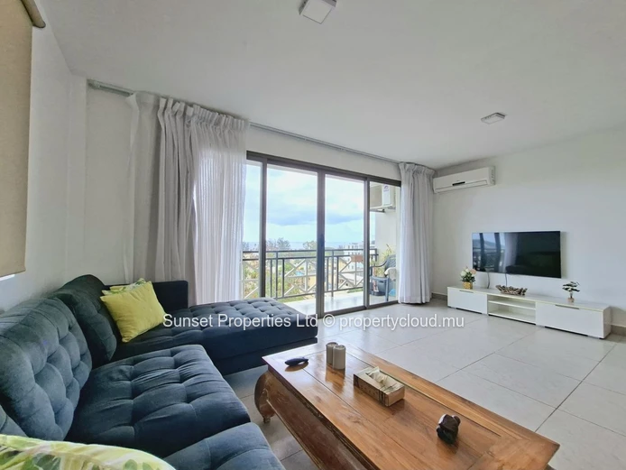 Sea view apartment | 2 bedrooms | 450m from the beach