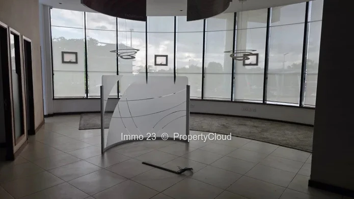 Office - 125m2 - Eb00e8ne - Ref. BU99977LO
