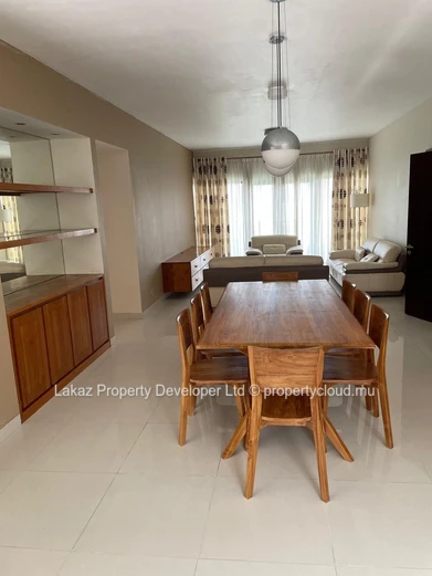 Great Deal in Sodnac: 3-Bedroom Apartment + Double Garage