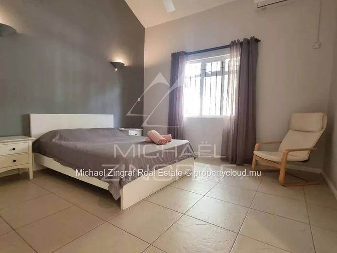 Elegant 4-Bedroom Villa with Pool in Black River