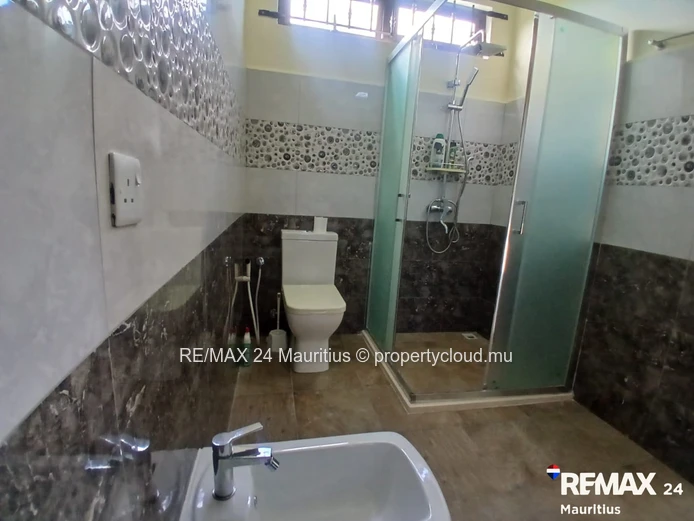 Spacious 4-Bedroom Villa with Private Pool - Calodyne 2 En-Suite Bedrooms | Pets Welcome | Ideal Fam