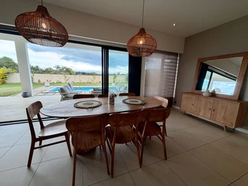 4 Bedroom Villa