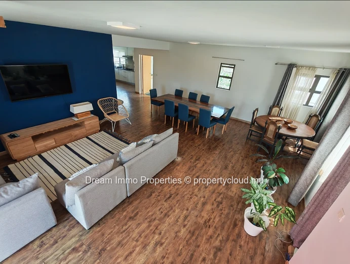 Location Superbe Penthouse En Duplex À Quatre Bornes – Ile Maurice