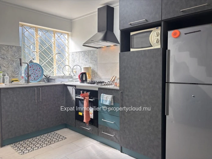 Charmant Duplex En Residence Securisee Avec Piscine & Tennis - Grand Baie