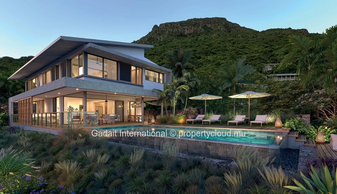 Blue Vista V1 : villa de prestige sur 2534m² avec piscine privée à Rivière Noire