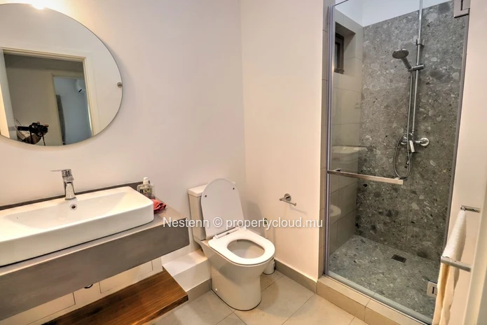Modern 3-Bedroom Apartment – Walk to Everything