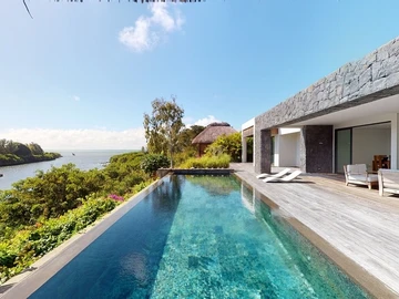 Newly built luxurious 4-bed villa with private pool and breathtaking views. 