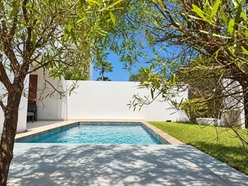 4 Bedroom Villa