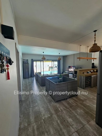 FOR RENT – 4-Bedroom Villa in Grand Gaube 