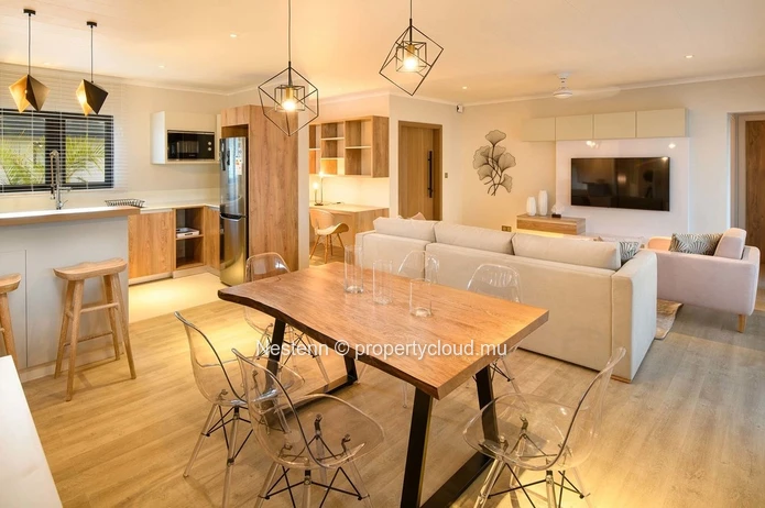 Villa with 2 bedrooms and 1 office in an estate  with many facilities