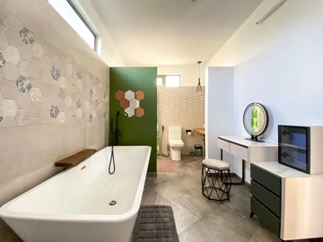 4 Bedroom Villa