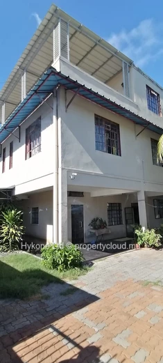 Commercial Premises For Sale In Roche Bois