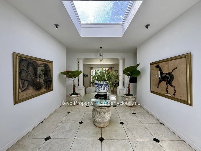 Stunning Home in Moka