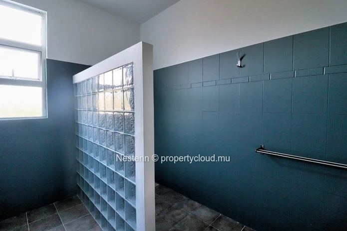Renovated villa of 3 bedrooms close to the beach