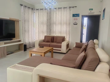 4 Bedroom Villa