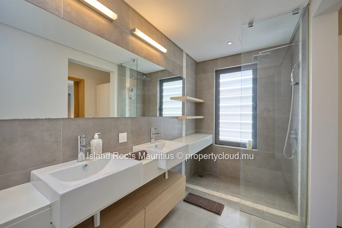 Appartement 2 chambres avec piscine à vendre à Mont Choisy