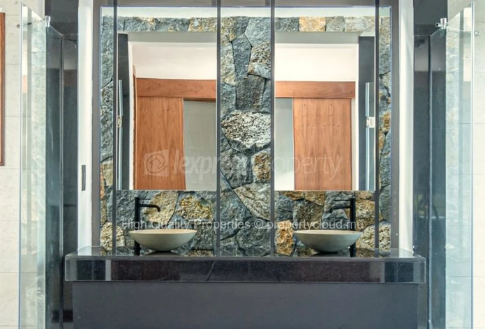 Jacaranda Luxury Villas En Vente A Balaclava