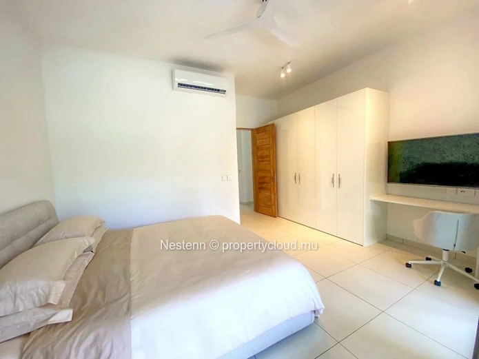 Appartement neuf et moderne de 3 chambres en résidence sécurisée.