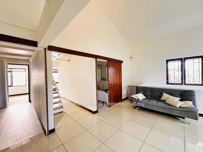 Charming Villa In Calodyne